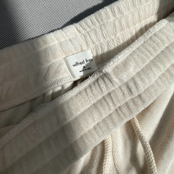 Aritzia Wilfred Free popsicle set SHORTS & TOP - NWT - Picture 10 of 10